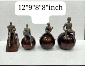 Glossy Polyresin Showpiece Human Statue 12 Inch To 8 Inch