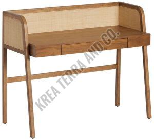 Plain Brown Standard Wooden Study Table