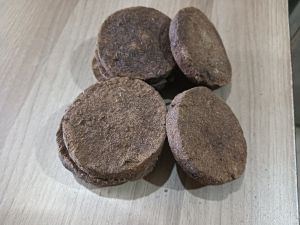 Cow Dung Cake, Color : Brown for Agricultural Religious