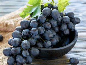 Fresh Black Grapes, Taste : Sweet