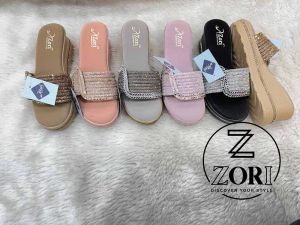 Elegant Strap Toe Ladies Slipper