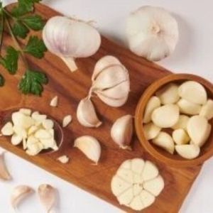 Dehydrated Garlic, Form : Flakes for Cooking, Seasoning