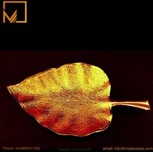 Polished Golden Betel Leaf Style Brass Tray, Brand Name : Malacware