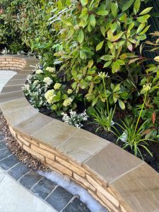 Smooth Finish Sandstone Wall Coping Tiles