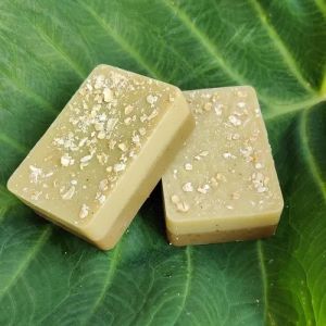 Natural Handmade Oatmeal Soap Bar Standard for Body Cleansing