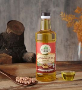 Groundnut Oil, Packaging Type : Bottle
