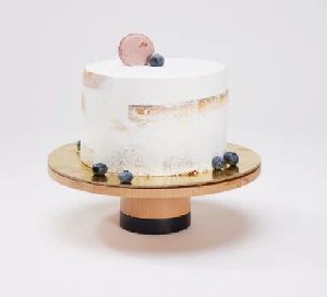 Bask Cake Stand