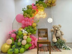 Baby Shower Backdrop Decor With Flowers &AMP;AMP; Teddy Bear