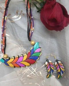 Tani's Choice Feather Fiesta Tassel Terracotta Necklace Set