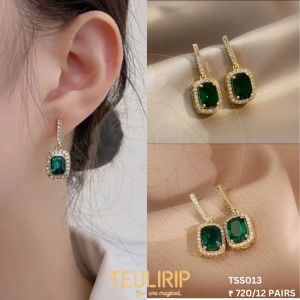 STAINLESS STEEL TEULRIP ANTI TARNISH EARRINGS I, Gender : FEMALE