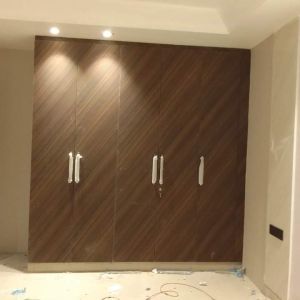 Stylish Wooden Almirah, Door Type : Lacquer Polished, Hard Structure