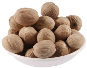 Whole Nutmeg, Shape : Round, Packaging Size : 5-25kg, Grade Standard : Food Grade