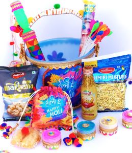 Polished Plastic Holi Hamper For Gifting