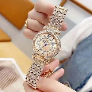 Diamond Coated Hand Watch Party Wear, Dialer Material : Metal