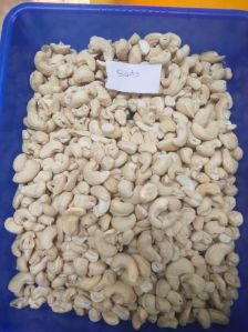 BUDS Cashew Nuts