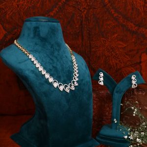 Art No. 664 Short Diamond Necklace Set