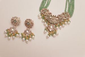 Art No. 750A Choker Kundan Necklace Set