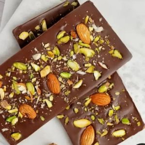 Almond and Pista Bar