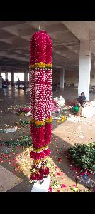 White and Red Rose Petals Garlands White and Red Rose Petals Garlands