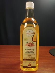 Wood Pressed Groundnut Oil