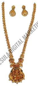 Polished Imitation Chain Necklace Set Wedding Wear, Party Wear, Packaging Type : Box, Specialities : Unique Designs