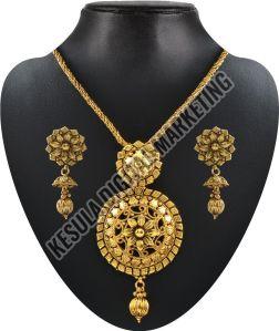 Imitation Pendant Set, Color : Golden Party Wear