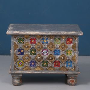 Bakra Fitting Tile Trunk Box, Color : Multi Colour