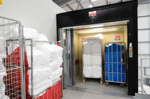 goods lift