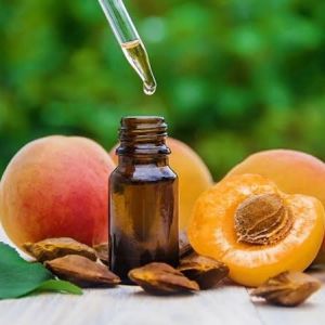 Aprikot Kernel Oil