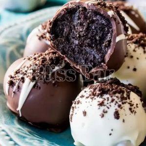 Oreo Balls Chocolate Truffle, Shape : Round For Gifting, Eating Use