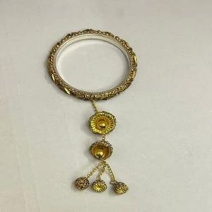 Lac Kundan Bangles