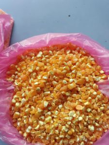 Common Size 2mm to 6mm Broken Corn, Color : Yellow, Dark Yellow