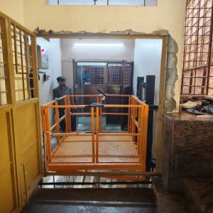 Industrial Goods Lift