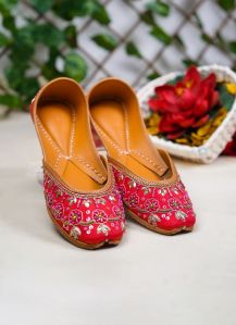 Arm&AMP;eacute; (Women Jutti)