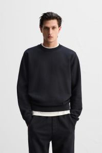 Sweat Shirt