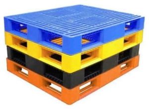 plastic pallets