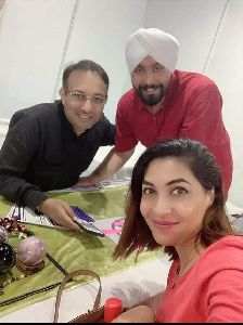 Top Astrologer in Noida Love, Career &AMP;AMP; Finance Solutions