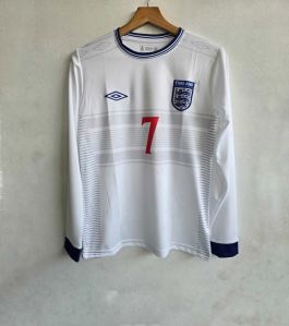 England 2000 Retro Beckham Full Sleeve Jersey