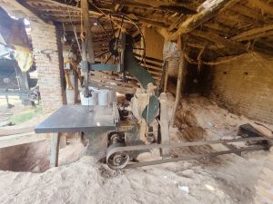 Wood Cutting Machine