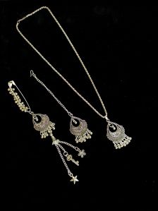 Combos 3 in 1 Saree Pin, Mang Tikka, Chain Pandal (Smcp-01)