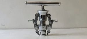 15 Kg Oil Tin Sealing Machine