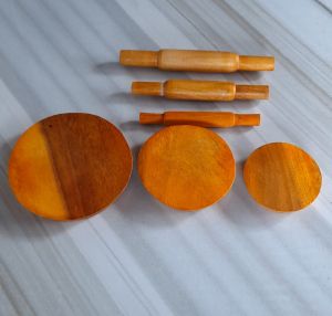 Long Lasting 3 Wooden Chakla Belan Set