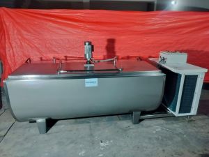 Bulk Milk Cooler 1000 Ltr