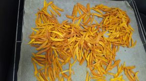 Dehydrated Kutchi Kesar Mango Slices, Color : Orange, Taste : Sweet