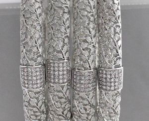 Vishali Women Alloy Metal Bangle Set