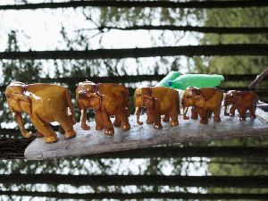 Wooden Elephant Set