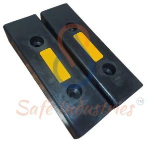 Rubber Heavy Dock Bumper, Color : Black, Yellow, Weight : 11 Kg
