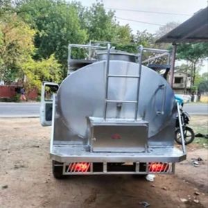 Polished Stainless Steel Milk Tanker, Color : Silver