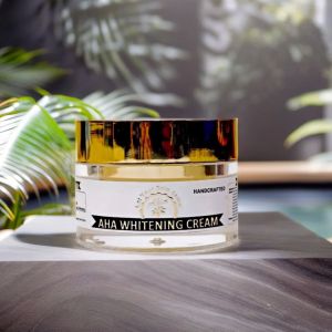 Aha Whitening Face Cream, Packaging Type : Plastic Box
