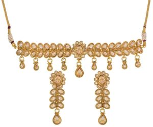 Golden Kundan Necklace Set